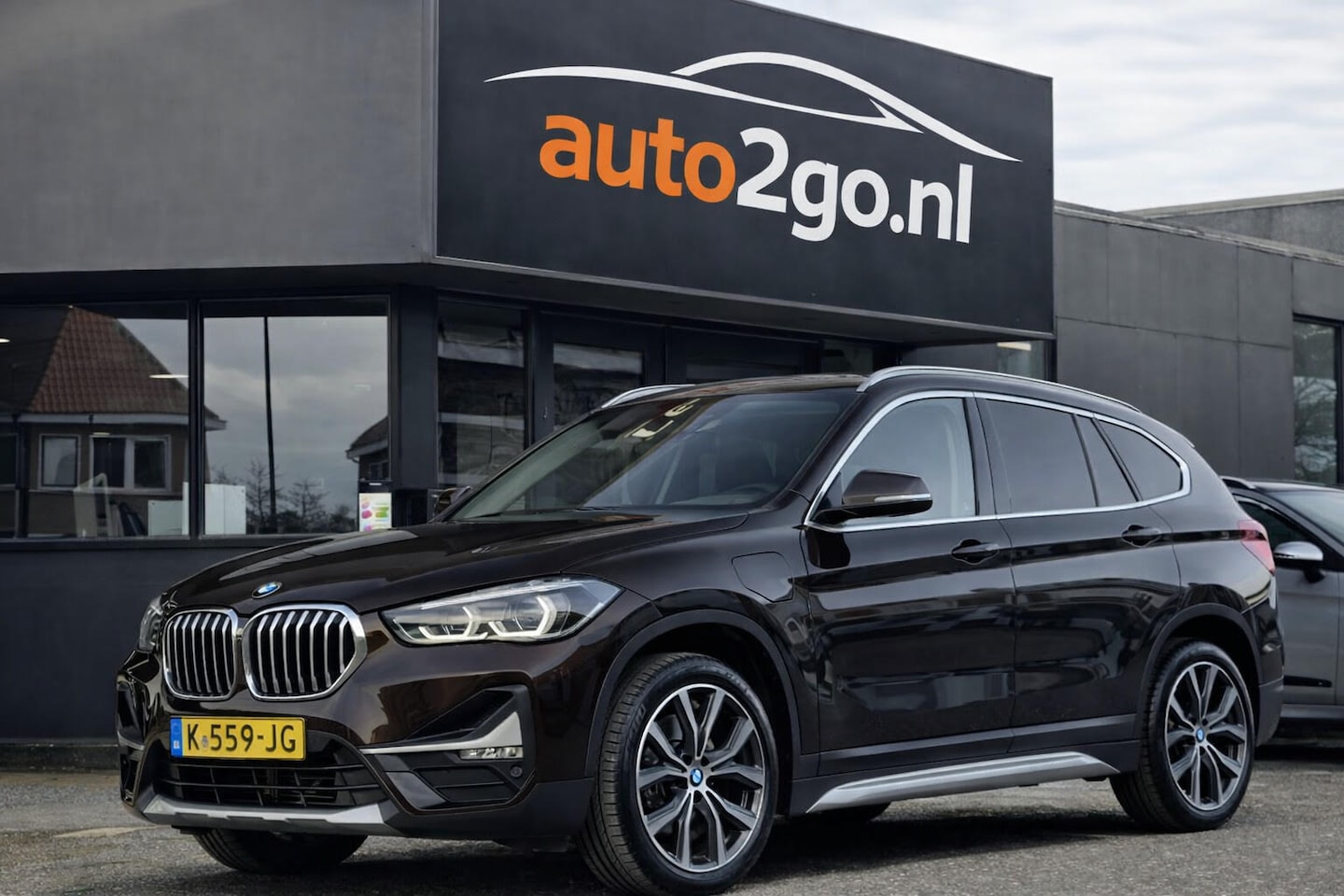BMW X1 - xDrive25e AUT6 EDITION. SPORTLEDER NAVI CAMERA APPLE-CARPLAY HEADUPP LED LMV PDC - AutoWereld.nl
