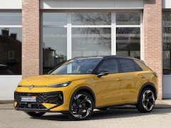 Volkswagen T-Roc - 1.5 eTsi R-Line First Edition | HUD | 360° camera | 20 "