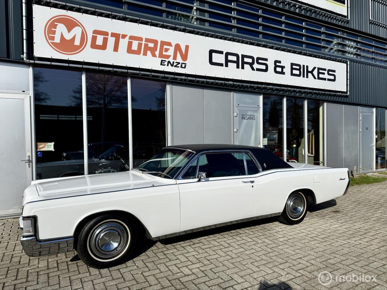 Lincoln Continental - Coupé 7.5 V8 aut UNIEK VOLLEDIG GERESTAUREERD - AutoWereld.nl