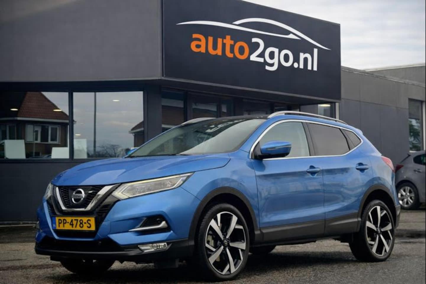 Nissan Qashqai - 1.2 TEKNA AUTOM PANODAK NAVI CAMERA360 LED LMV PDC - AutoWereld.nl