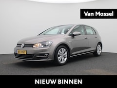 Volkswagen Golf - 1.0 TSI Business Edition Connected | Parkeersensoren | Achteruitrijcamera | Cruise Control
