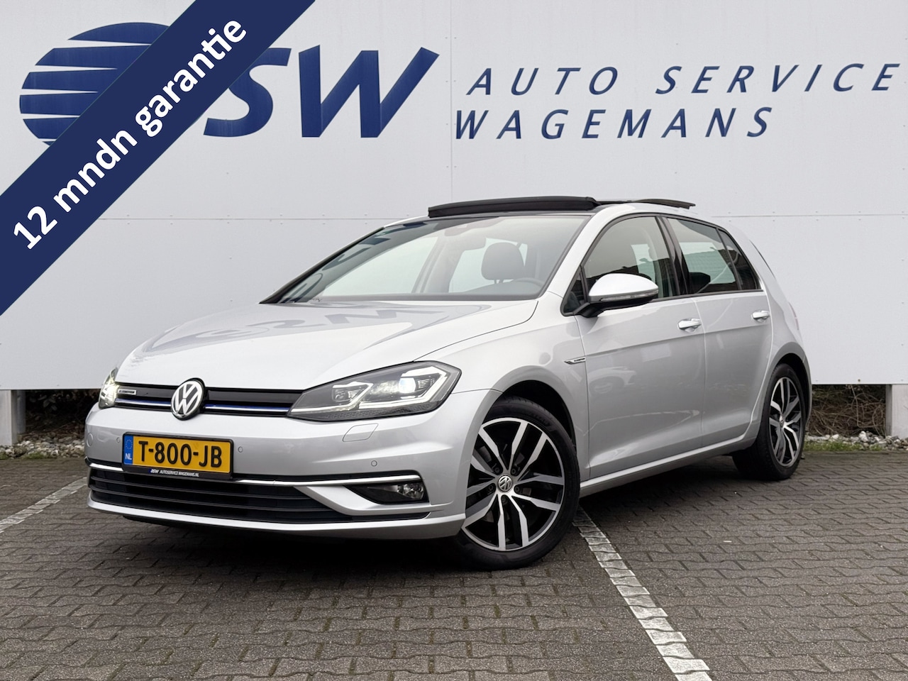 Volkswagen Golf - 1.5 TSI Highline | Pano | ACC | LED | Camera | Keyless - AutoWereld.nl