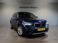 BMW X1 - sDrive18i Trekhaak | Panoramadak | PDC | DAB Radio | Hifi | Automaat |