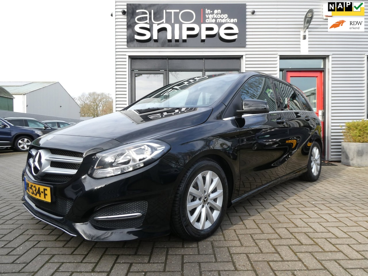 Mercedes-Benz B-klasse - 180 Business Solution UNIEK! 14000 KM!-CLIMA-CRUISE-AHTERUITRIJCAMERA-NAVI - AutoWereld.nl