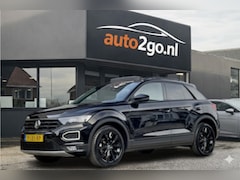 Volkswagen T-Roc - 1.5 TSI AUT7 SPORT BLACK-EDITION PANODAK NAVI CAMERA DIGI-DASH APPLE-CARPLAY LED LMV PDC