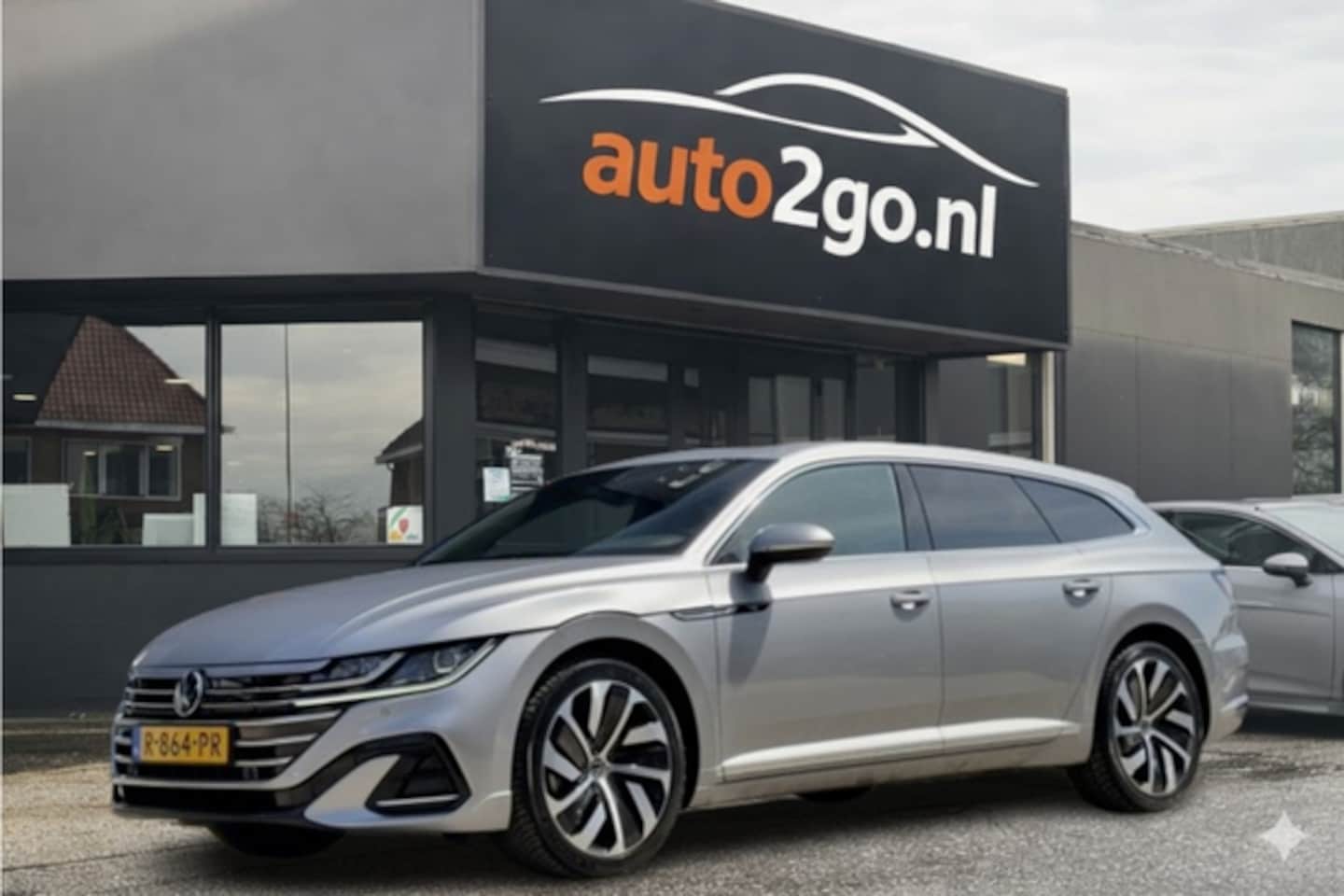 Volkswagen Arteon Shooting Brake - 1.4 TSI eHYBRID AUT6 3X R-LINE 96D.KM! PANODAK LEDER NAVI CAMERA DIGI-DASH APPLE-CARPLAY L - AutoWereld.nl