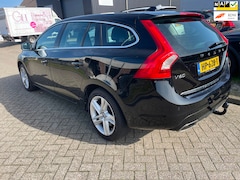 Volvo V60 - 2.4 D6 Twin Engine Momentum Garantie