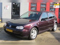 Volkswagen Golf - 1.6-16V Highline , 5 DEURS