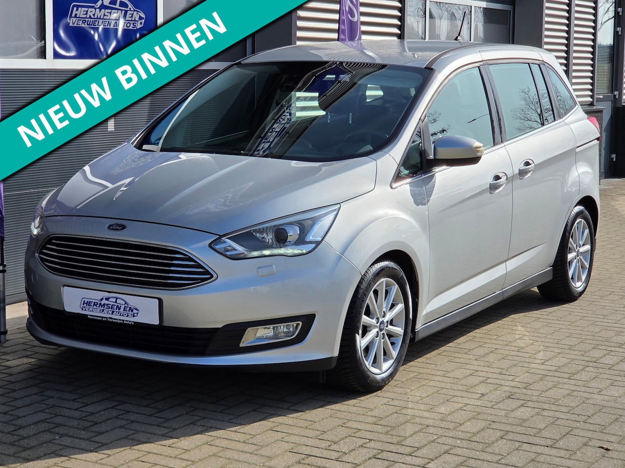 Ford Grand C-Max - 1.5 EcoBoost 150pk Titanium 7 persoons trekhaak - AutoWereld.nl