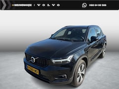 Volvo XC40 - 1.5 T4 Recharge R-Design Expression | Plug-in Hybrid (PHEV) | Trekhaak | 360 Graden Camera