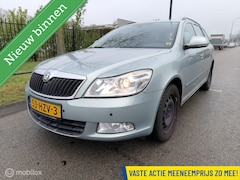 Skoda Octavia Combi - 1.4 TSI Ambition OLIE LAMP BRAND SOMS