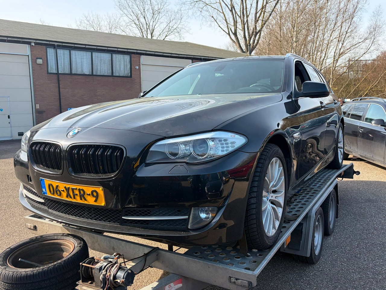BMW 5-serie Touring - 528i High Executive /MOTORSCHADE/ - AutoWereld.nl