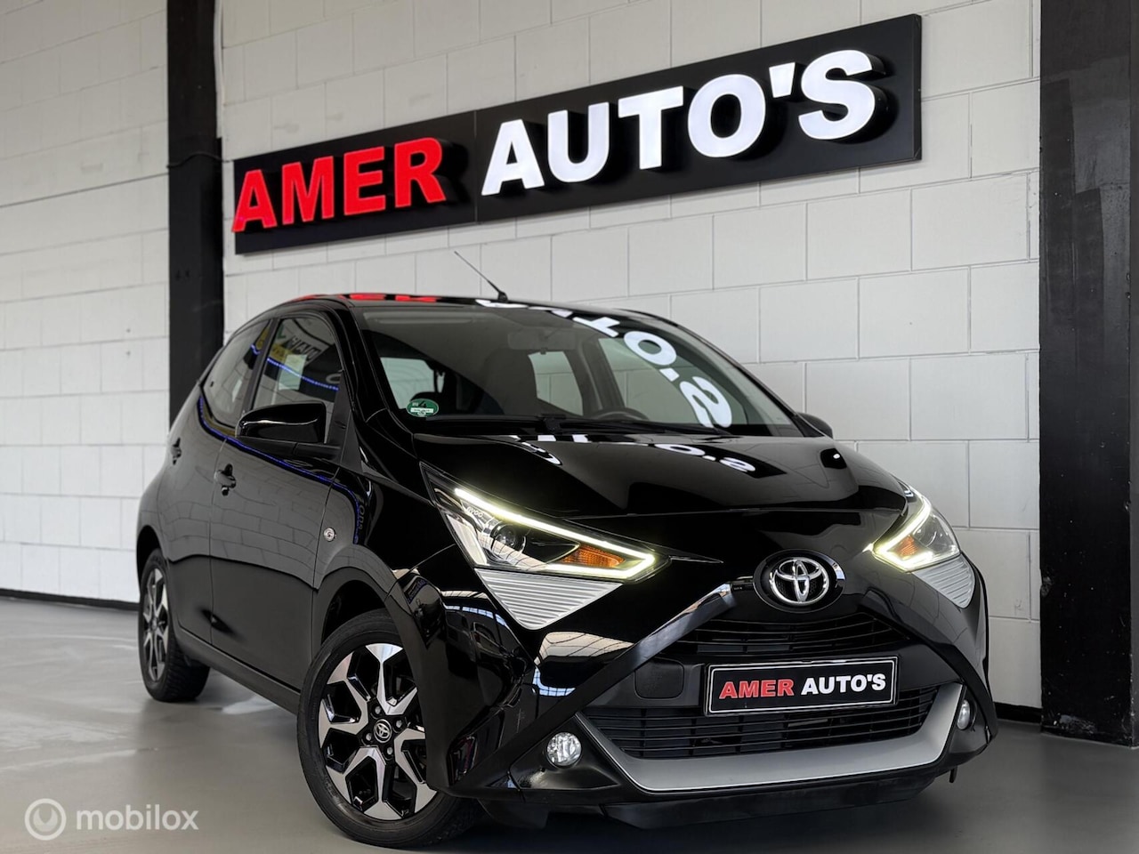 Toyota Aygo - 1.0 VVT-i x-clusiv/Automaat/LageKM/Zeer Mooi/TOP - AutoWereld.nl