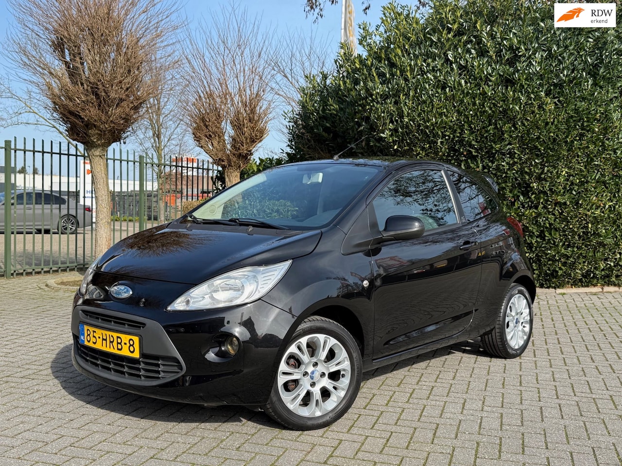 Ford Ka - 1.2 Titanium 1.2 Titanium, AIRCO, LM-velgen 15", Isofix, NAP, nieuw APK en afleverbeurt - AutoWereld.nl