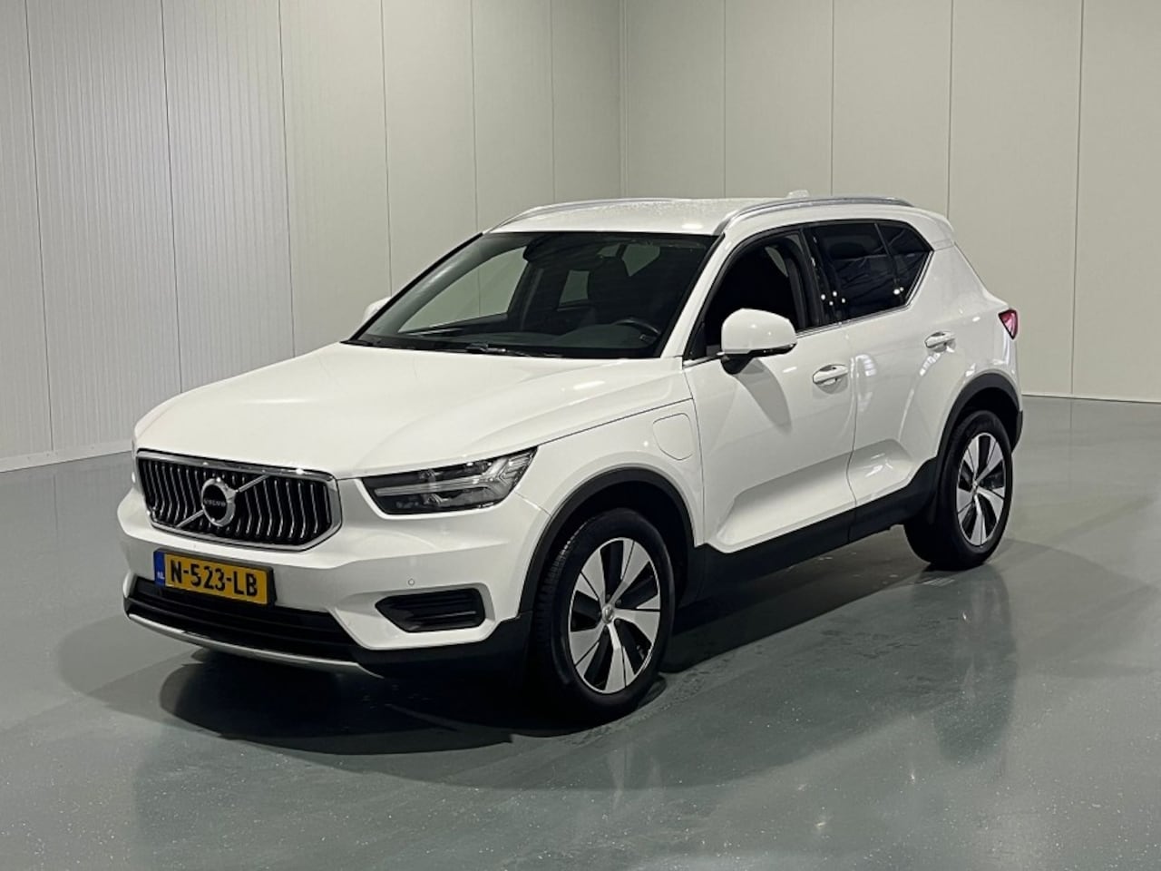 Volvo XC40 - 1.5 T4 Rech InscrExp - AutoWereld.nl
