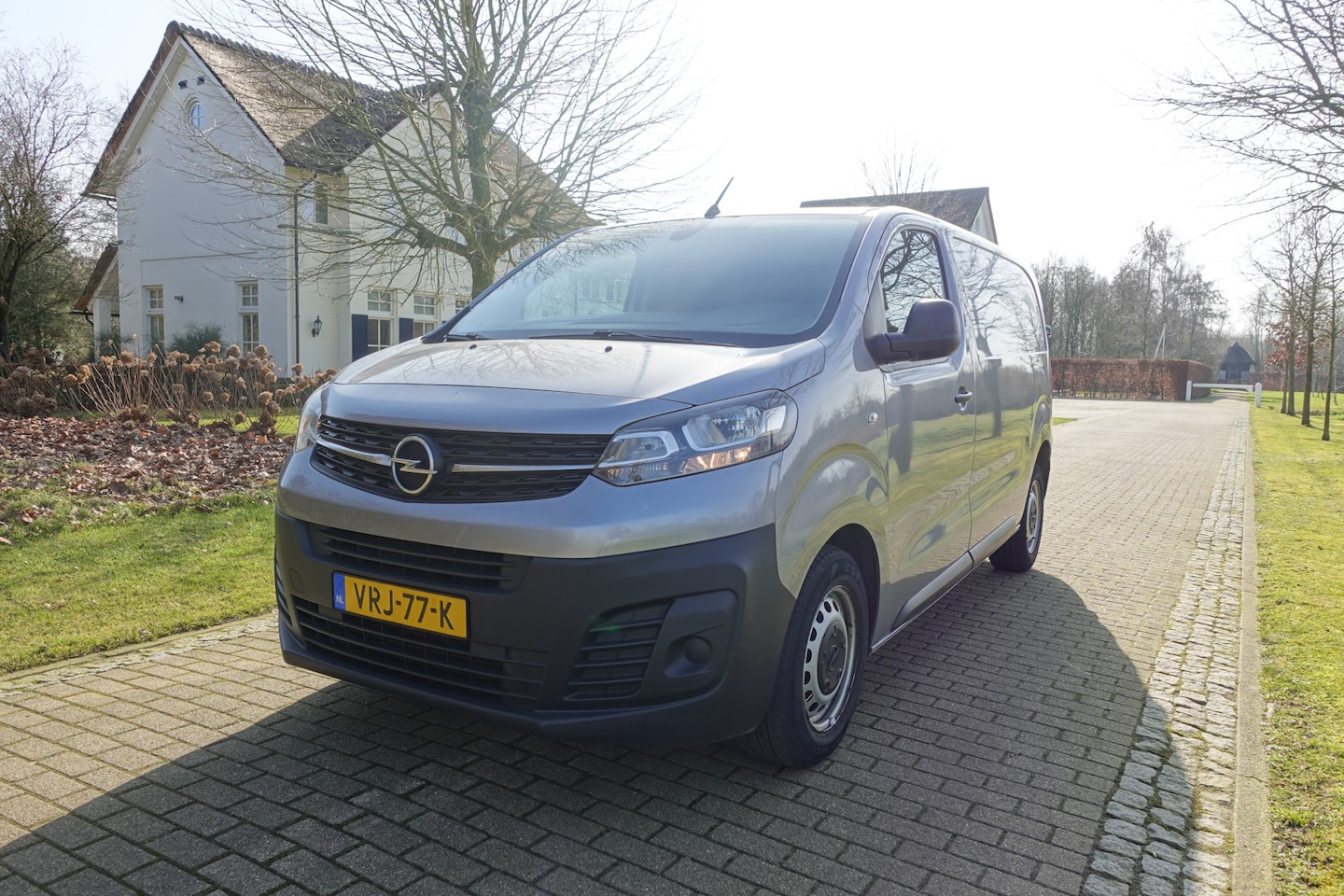 Opel Vivaro - 2.0 CDTI L2H1 Edition | Cruise Control | CarPlay | Trekhaak | - AutoWereld.nl