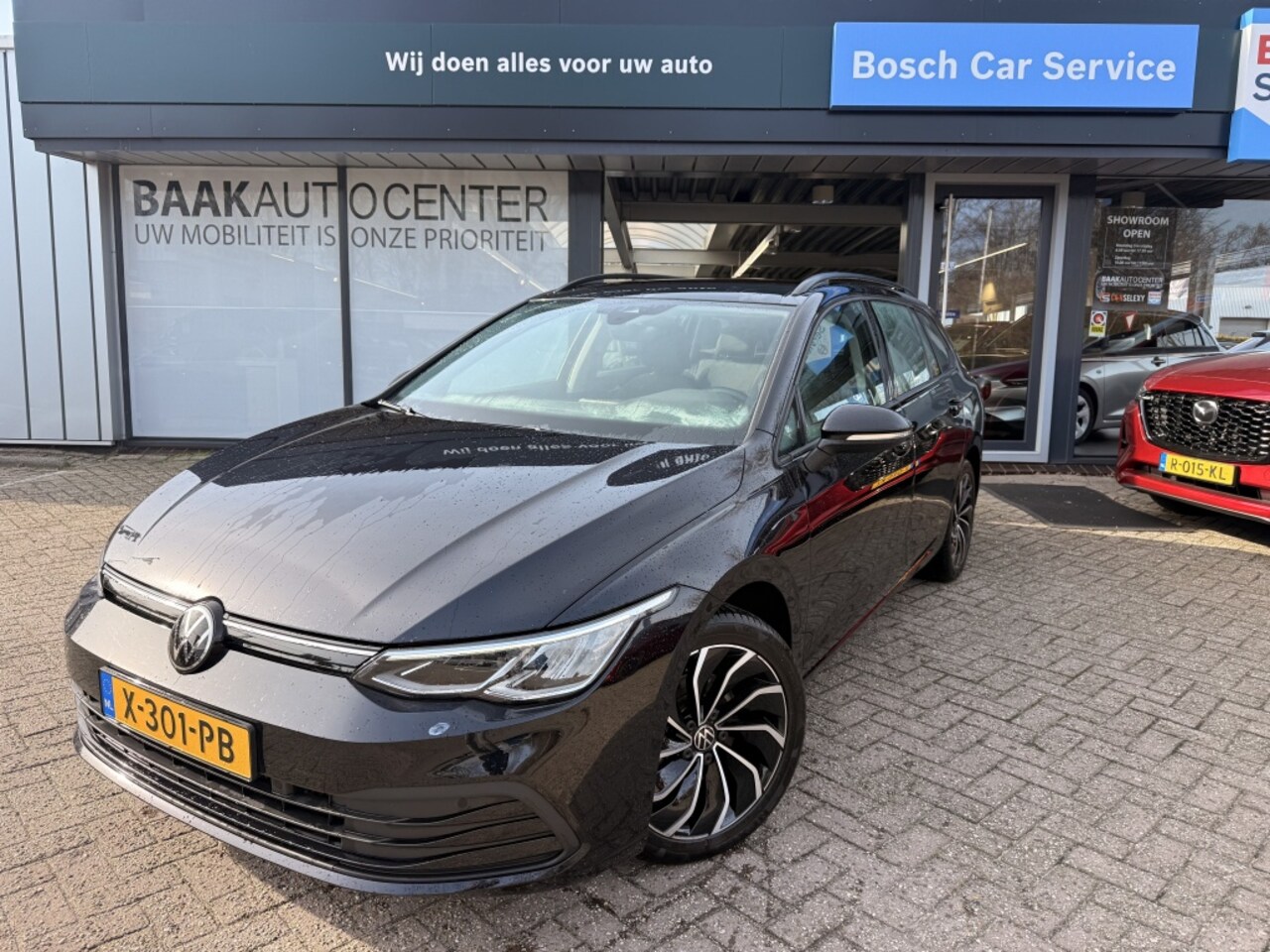 Volkswagen Golf Variant - 1.5 eTSI Life Business | Virtual | Navigatie - AutoWereld.nl