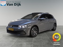 Volkswagen Golf - 1.5 TSI Style Panoramadak / Carplay