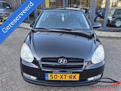 Hyundai Accent - 1.4i Dynamic Joy