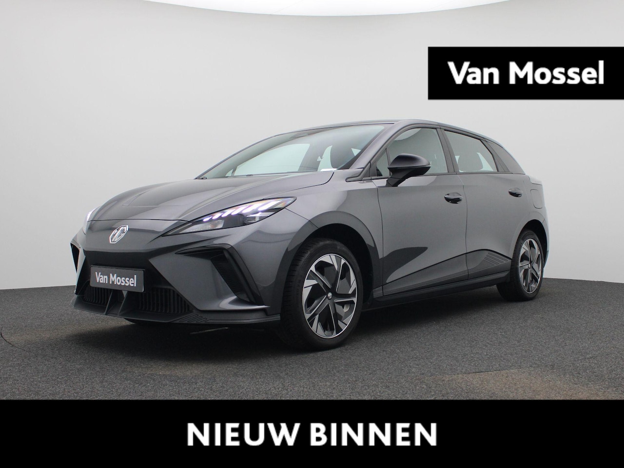 MG MG4 - 51 kWh Standard Climate Control / ECC | Cruise control Standaard  | Navigatie | Stoelverwa - AutoWereld.nl