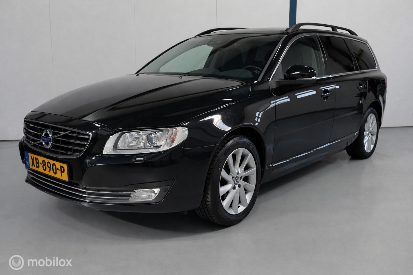 Volvo V70 - 2.0 T4 Dynamic Edition ADAPTIVE CRUISE / NAVI - AutoWereld.nl