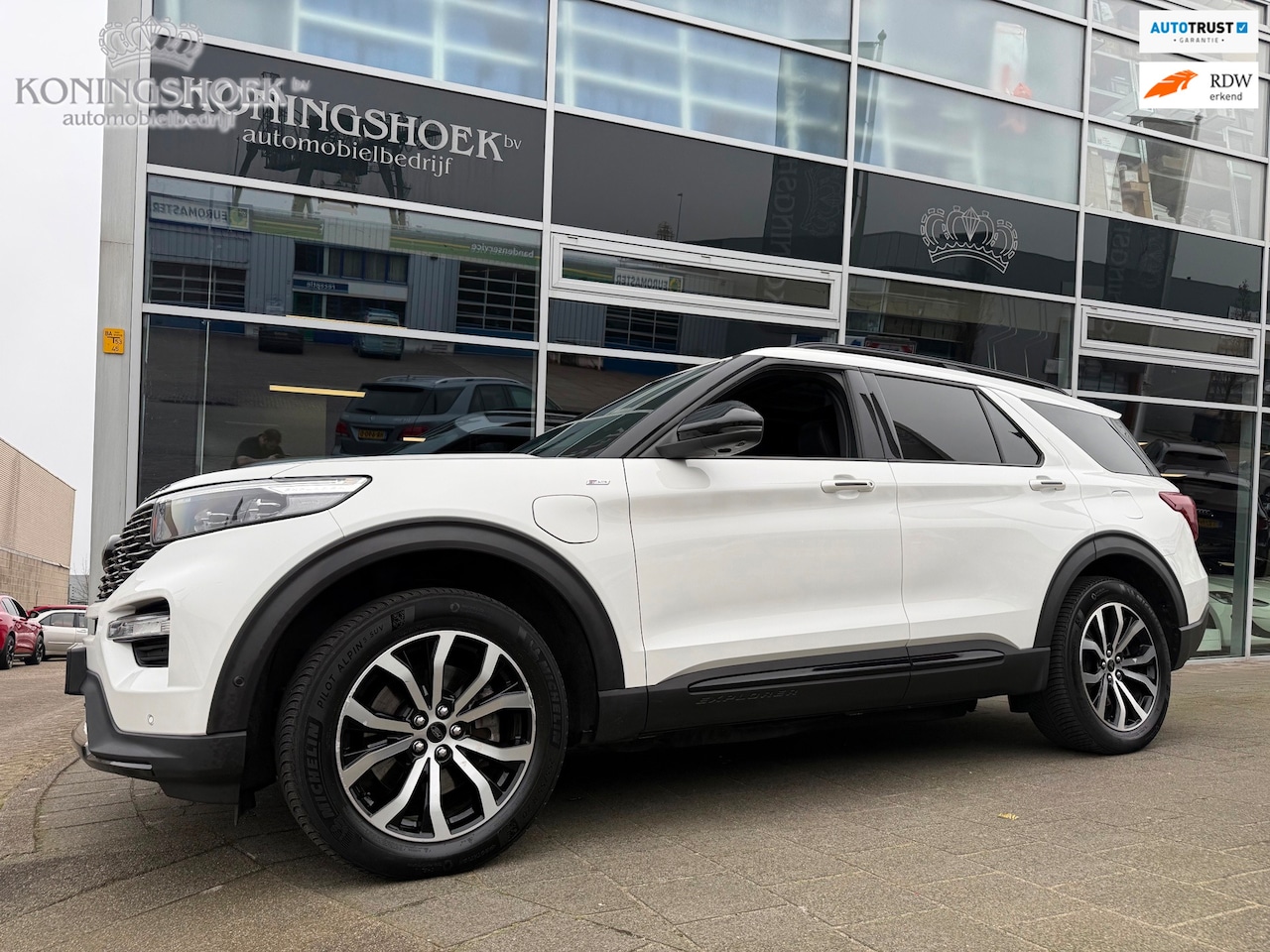 Ford Explorer - 3.0 V6 EcoBoost PHEV ST-Line 7 Persoons - AutoWereld.nl