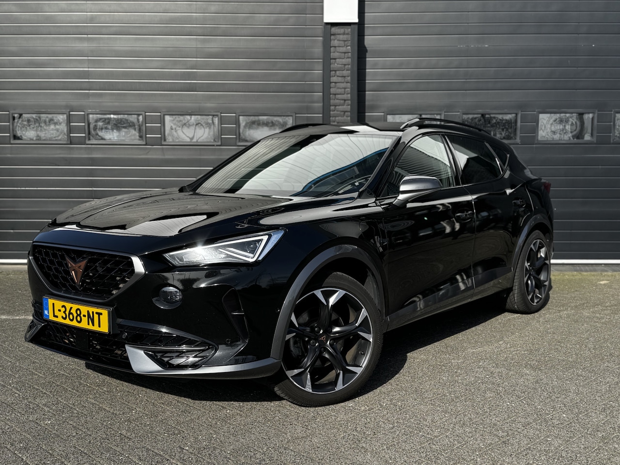 CUPRA Formentor - 1.4 e-Hybrid Business | Camera | Stoel/Stuur verw. | Keyless | Carplay | €20.900,- - AutoWereld.nl