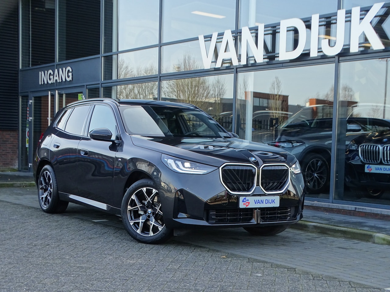 BMW X3 - 30e xDrive M Sport. Pro.Pack Driv.Ass.Plus Top-View Iconic-Glow Head-up Elek.Stoelen Cockp - AutoWereld.nl