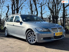 BMW 3-serie Touring - 325i High Executive Keyless Xenon
