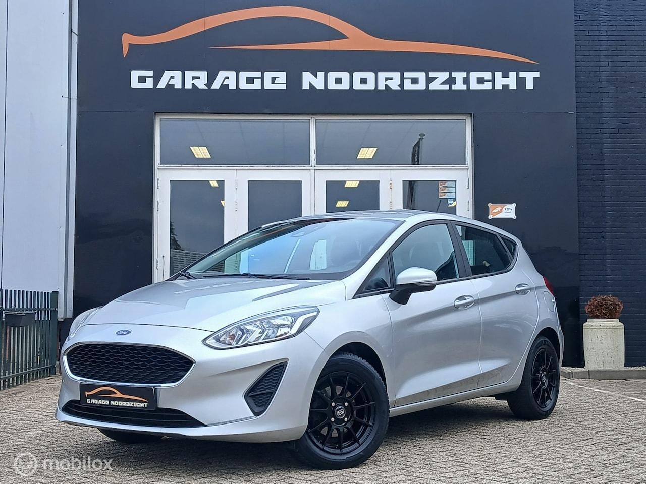 Ford Fiesta - 1.1 86 PK 5 DEURS|PDC ACHTER|NAVIGATIE|CRUISECONTROL|USB|SPORT VELGEN| Maandag tot Vrijdag - AutoWereld.nl