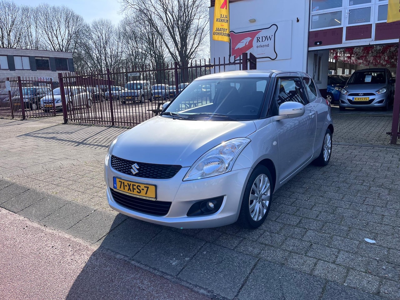 Suzuki Swift - 1.2 94pk 3D Comfort Start/Stop Engine - AutoWereld.nl