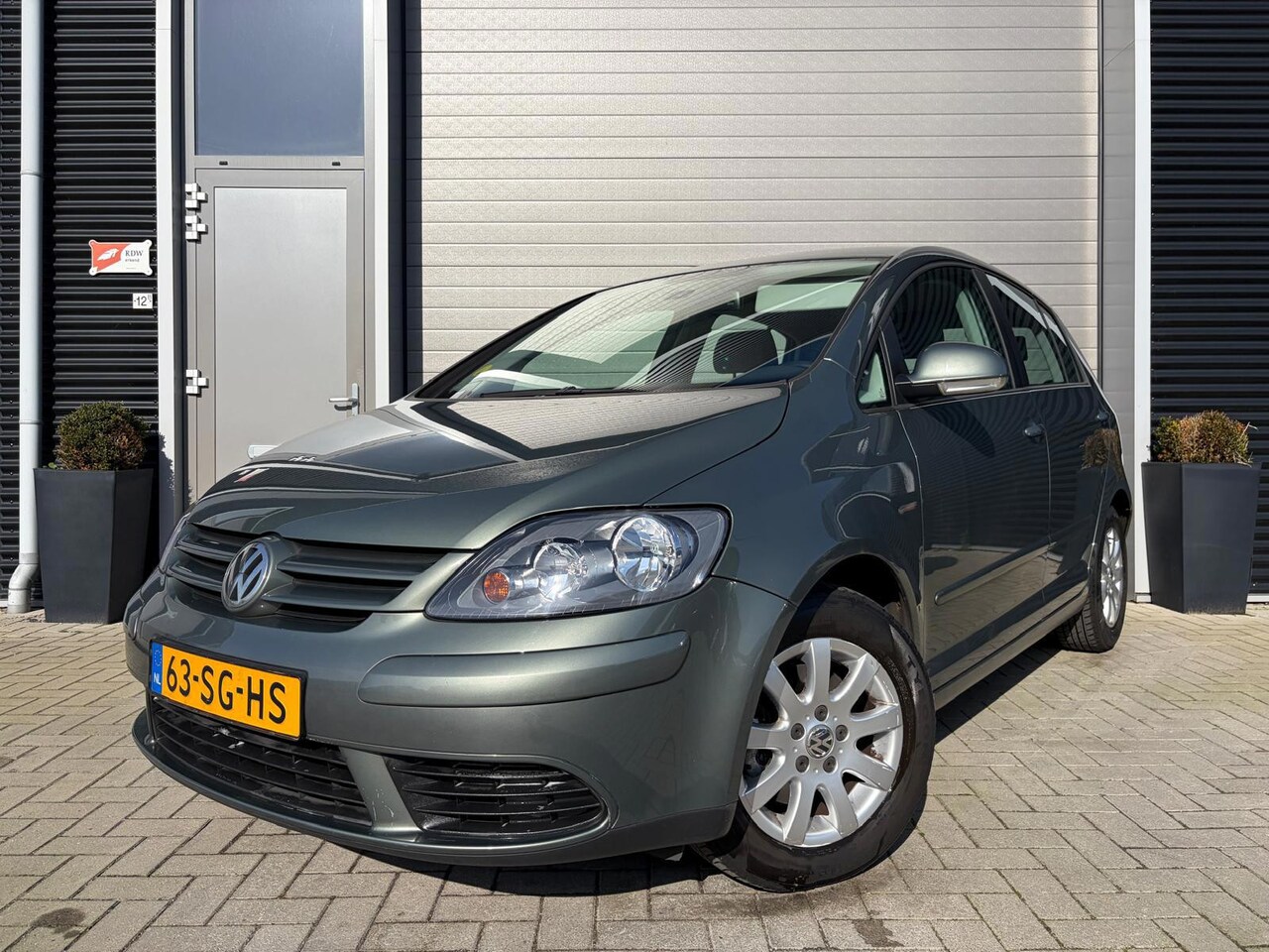 Volkswagen Golf Plus - 1.6 FSI Comfortline/Clima/Cruise control/Lichtmetaal/ - AutoWereld.nl