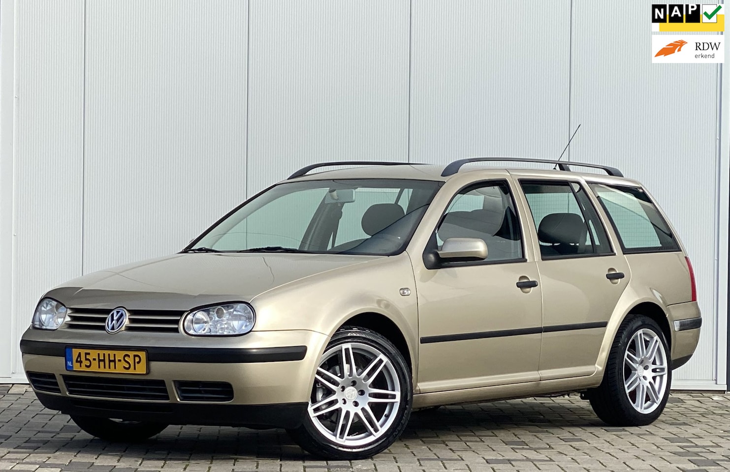 Volkswagen Golf Variant - 1.6-16V Trendline AIRCO NIEUWE APK NIEUWE DISTRIBUTIERIEM - AutoWereld.nl