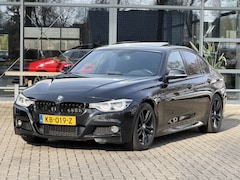 BMW 3-serie - 330e M-Pakket/Leder/Cruise/Navigatie/Led/ *Storing 2e kachel