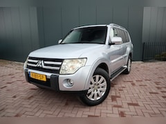 Mitsubishi Pajero - 3.2 DI-D Invite Side Window Van Automaat Leder Navigatie Grijs kenteken Trekhaak