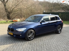 BMW 1-serie - 118d Business CARPLAY I KETTING VV I NETTE AUTO I TREKHAAK
