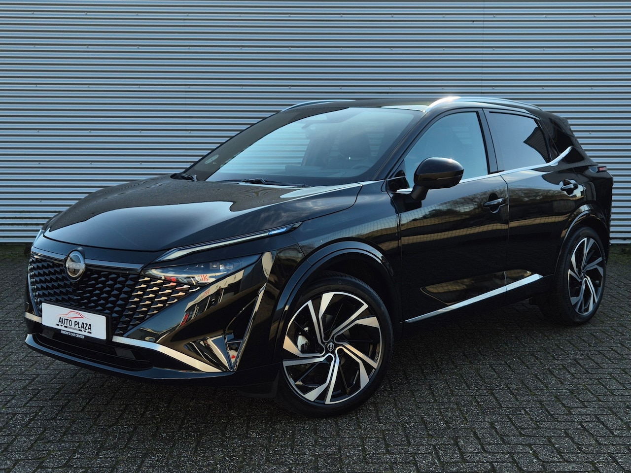 Nissan Qashqai - 1.3 MHEV Tekna Plus 360 Camera Carplay Massage stoelen Bom Volllllll - AutoWereld.nl