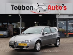 Alfa Romeo 147 - 1.6 T.Spark Progression APK t/m 15-04-2027, Airco, Cruise control, Elektrische ramen, Radi