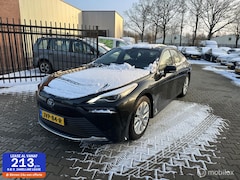 Toyota Mirai - Dynamic