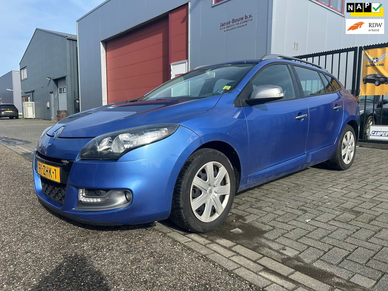 Renault Mégane Estate - 1.5 dCi GT-Line BLUETOOTH/NAVI/DAGRIJVERLICHTING/ELECTIRSCH INKLAPBARE SPIEGELS/CRUISE CON - AutoWereld.nl