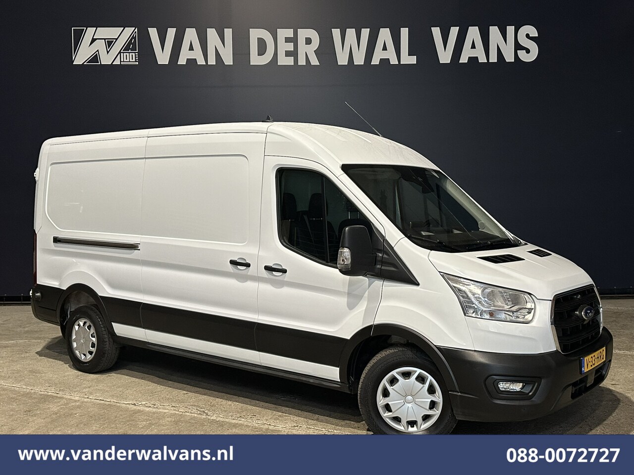 Ford Transit - 2.0 TDCI 131pk L3H2 Euro6 *Rijklaar Direct Rijden* Airco | Camera | Navigatie | Apple Carp - AutoWereld.nl
