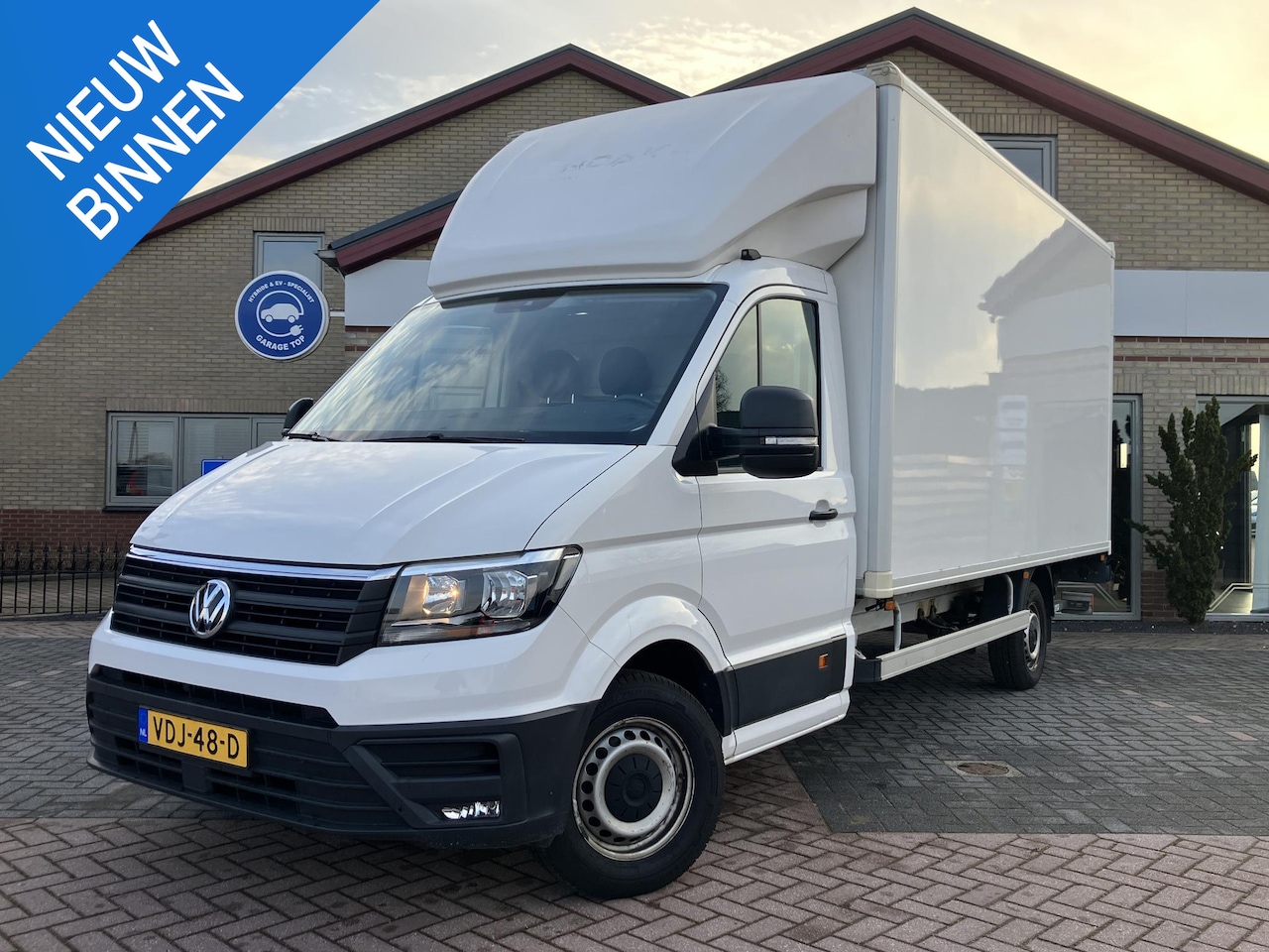 Volkswagen Crafter - 35 2.0 TDI L4 EL Highline | Trekhaak | Bakwagen | 'd Hollandia - AutoWereld.nl