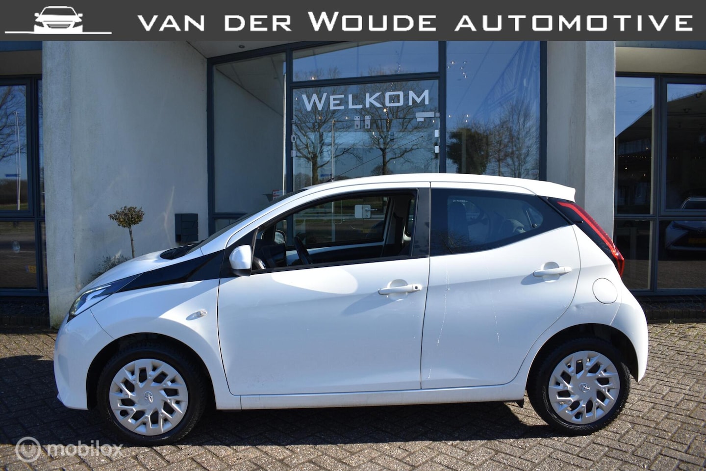 Toyota Aygo - 1.0 VVT-i X-Play 2019 5DRS, Navi|Airco|Camera - AutoWereld.nl