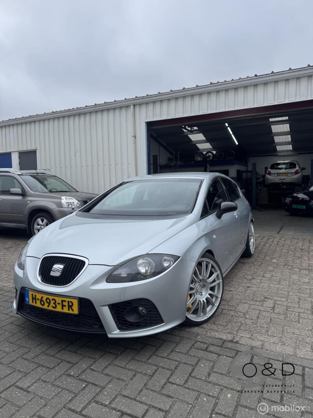 SEAT Leon - 2.0 TFSI Cupra | BBK RS6 & 911 | 350Pk | Schaalstl - AutoWereld.nl