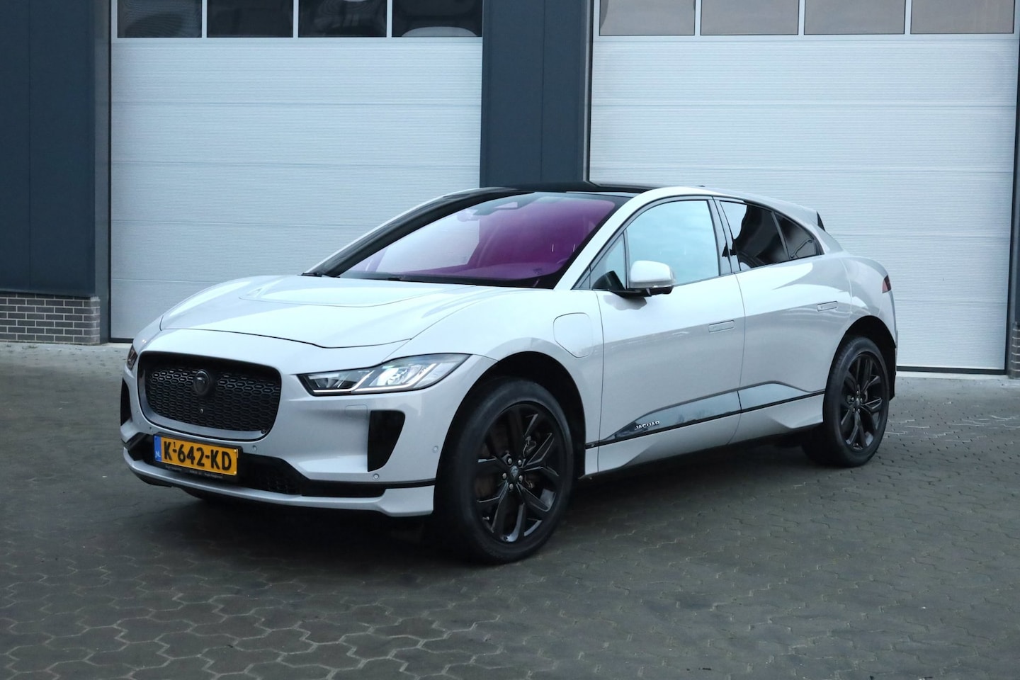 Jaguar I-PACE - EV320 S Business Pack 90 kWh Pano Meridian Camera - AutoWereld.nl