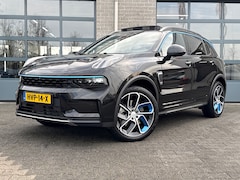 Lynk & Co 01 - 1.5 PLUG IN HYBRID |ZWARTE HEMEL|360 CAMERA|
