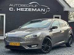 Ford Focus - 1.5 Titanium Edition AUTOMAAT Navigatie Cruise Control Climate Control