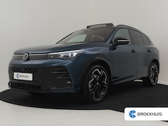 Volkswagen Tiguan - 1.5 eHybrid R-Line Edition 272Pk DSG/AUTO | 360 Camera | Elektrich Schuif Kanteldak | Head