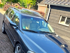 Volvo V70 - 2.5 R