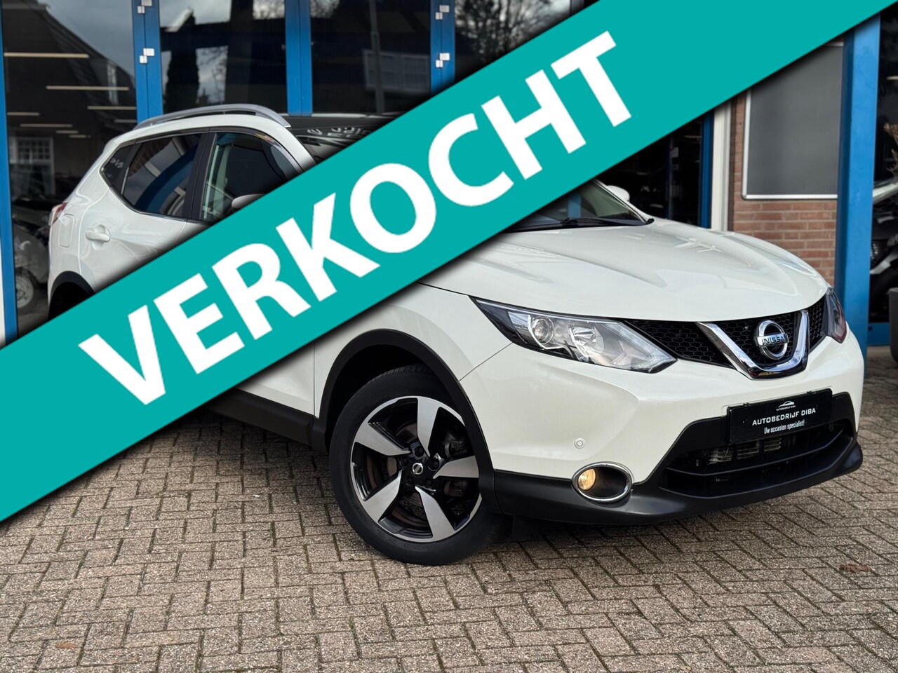 Nissan Qashqai - 1.2 N-Vision 2017 WIT AUT NAVI LM APK NAP! - AutoWereld.nl